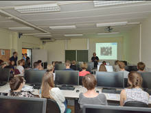 Keine Moderne Biologie ohne Bioinformatik - trotzdem volles Haus bei Prof. Dirk Labudde.