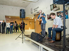 Silvio Oeser und Steve Sokol begleiteten die Ausstellungserföffnung fakultätsübergreifend musikalisch.