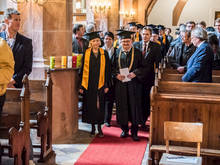 Einzug der Professorenschaft in die Stadtkirche &gt;&gt;Unser lieben Frauen&lt;&lt; am Freitag. Hinter Festrednerin Prof. Marlies Mosiek-Müller und Rektor Ludwig Hilmer gehen die Landtagsabgeordnete Iris Firmenich und der Oberbürgermeister der Hochschulstadt Mittweida Ralf Schreiber.