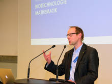 Will mit eigener Begeisterung für sein Fach andere anstecken: der Biologe und Bioinformatiker Professor Röbbe Wünschiers