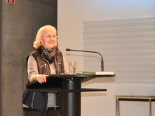 Dr. Marion Stascheit leitet das Hochschularchiv und weiß bestens über den Studenten und Sportler Udo Steinberg Bescheid.