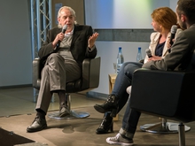 Professor mit langjähriger journalistischer Praxiserfahrung: Horst Müller