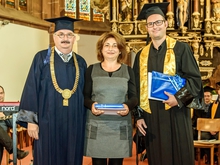 Rektor Ludwig Hilmer mit einer neuen Kollegin und einem neuen Kollegen: Professorin Asiye Kaya und Professor Janis Brinkmann (v.l.) ...