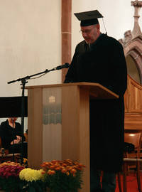 Prof. Dr. Michael Hösel verlieh den Carl-Georg-Weitzel-Preis.