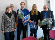 Franzika Fritz (2.v.r) mit Kanzlerin Sylvia Bäßler, Hochschulsport-Chef Klaus Mehnert, Bobfahrer Pierre Jaques und Rektor Ludwig Hilmer 