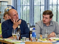 Beim Stammtisch waren auch erfahrene Praktiker zu Gast - hier Thomas Zander, Kuratoriumsmitglied der IMM-Stiftung, und Tobias Tauscher, CEO von Cinector.  (v.l.).