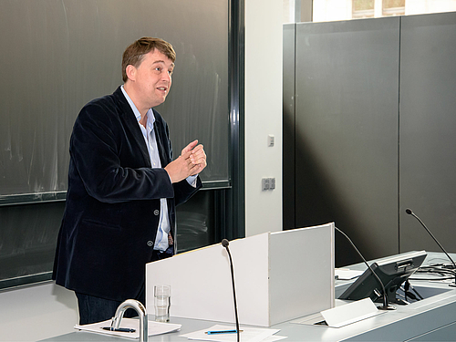 Prof. Dr. Christoph Meyer moderiert die Fachtagung "Die Grenzen der Toleranz" am 1. September.