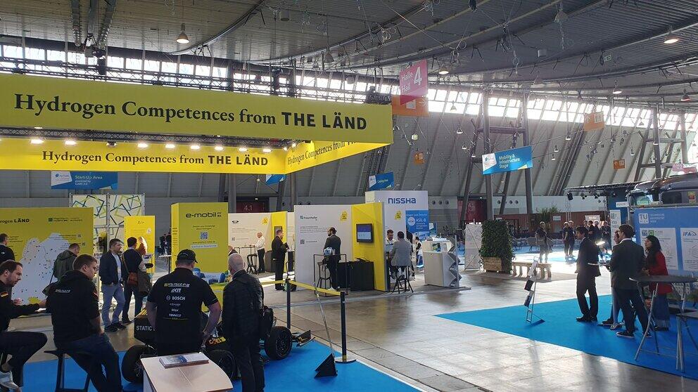 Blick in eine Messehalle